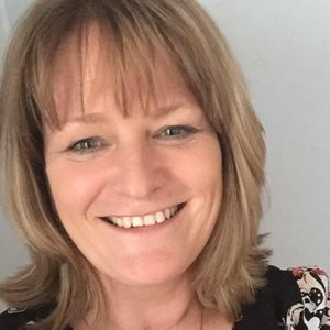 Meet your Posher, Suzanne